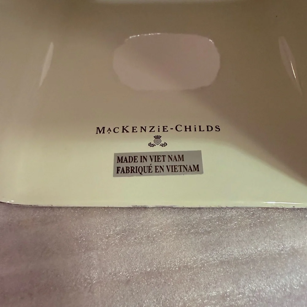 MacKenzie-Childs Courtly Check Tras Bin and Tissue box holder Set - Picture 10 of 14
